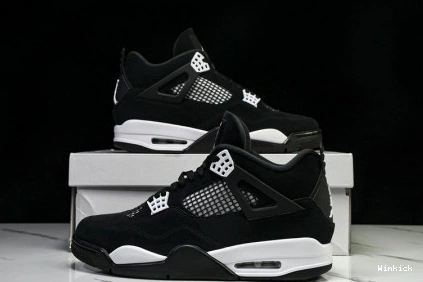 AIR 'WHITE JORDAN RETRO THUNDER' FQ8138-001 4 1023